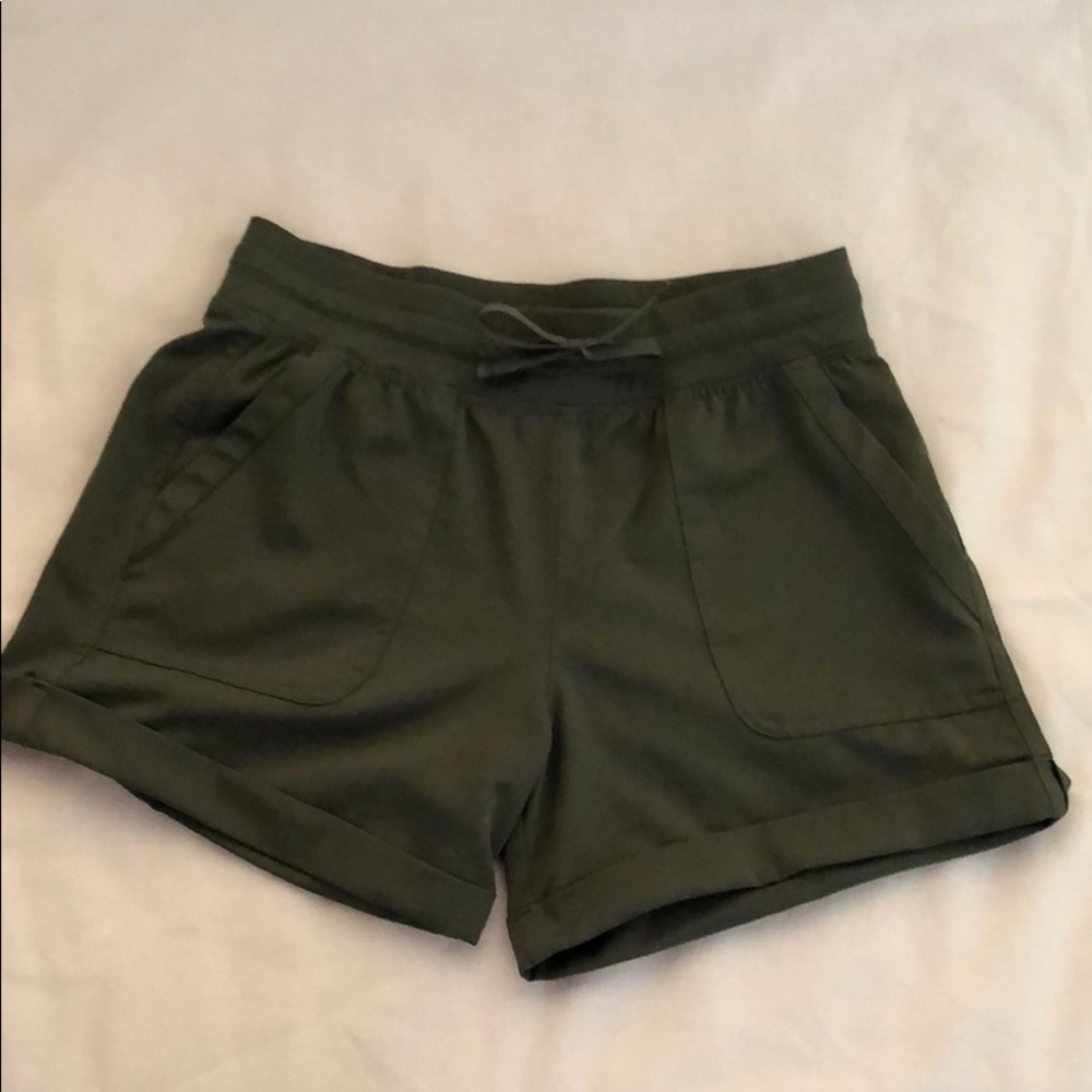 Old navy active olive green shorts